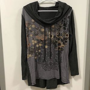 Le Château Cowl Neck Long Sleeved Top